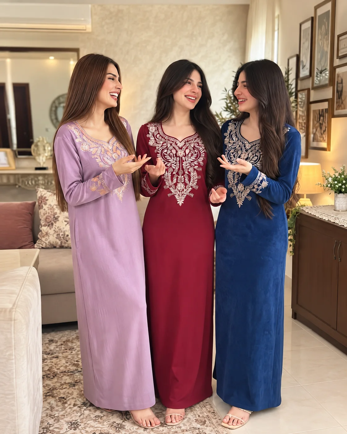 عباية بيت شتوي قطيفة بتطريز أنيق – غالية 1402